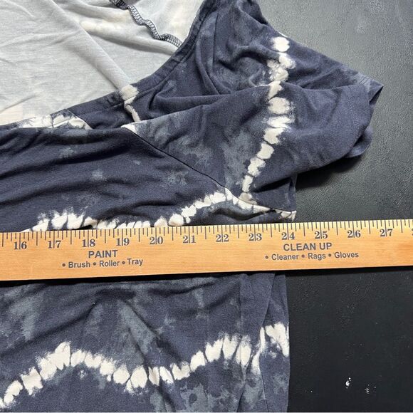 Torrid Grey/Blue and White Tie-Dye Cold Shoulder Blouse 0670 - Picture 8 of 8